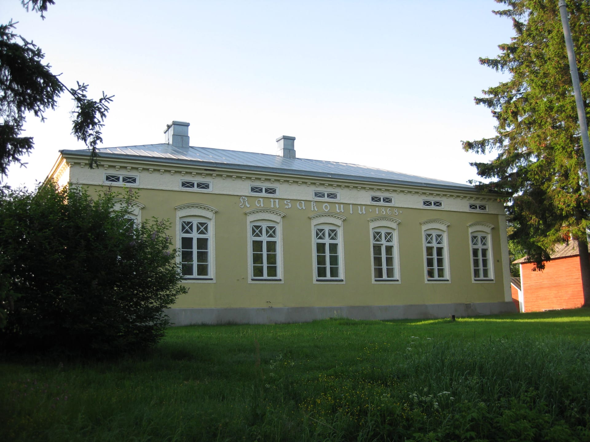 Vilho Lampi museum building at summer.