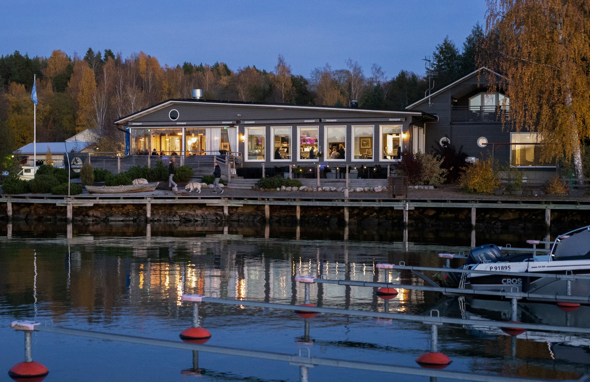 Beautiful fall evening at harbourhotel