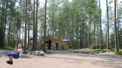 Hauska Metsäleikkipuisto lapsille