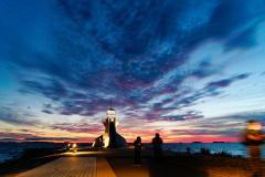 Sunset at the Nallikari lighthouse.