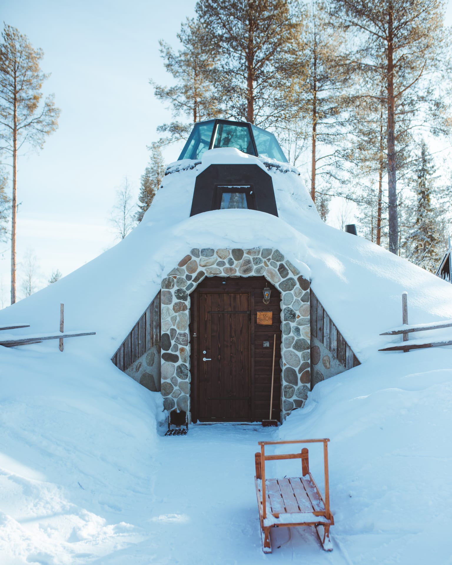 Kammi Glass Igloo Suite at Apukka Resort Rovaniemi 