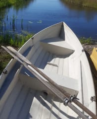 Soutuvene Boat järven ranta 