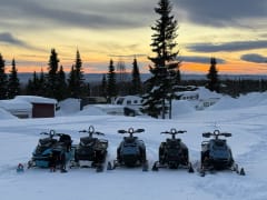 Moottorikelkka vuokrausta. Tehokkaat syvänlumenkelkat