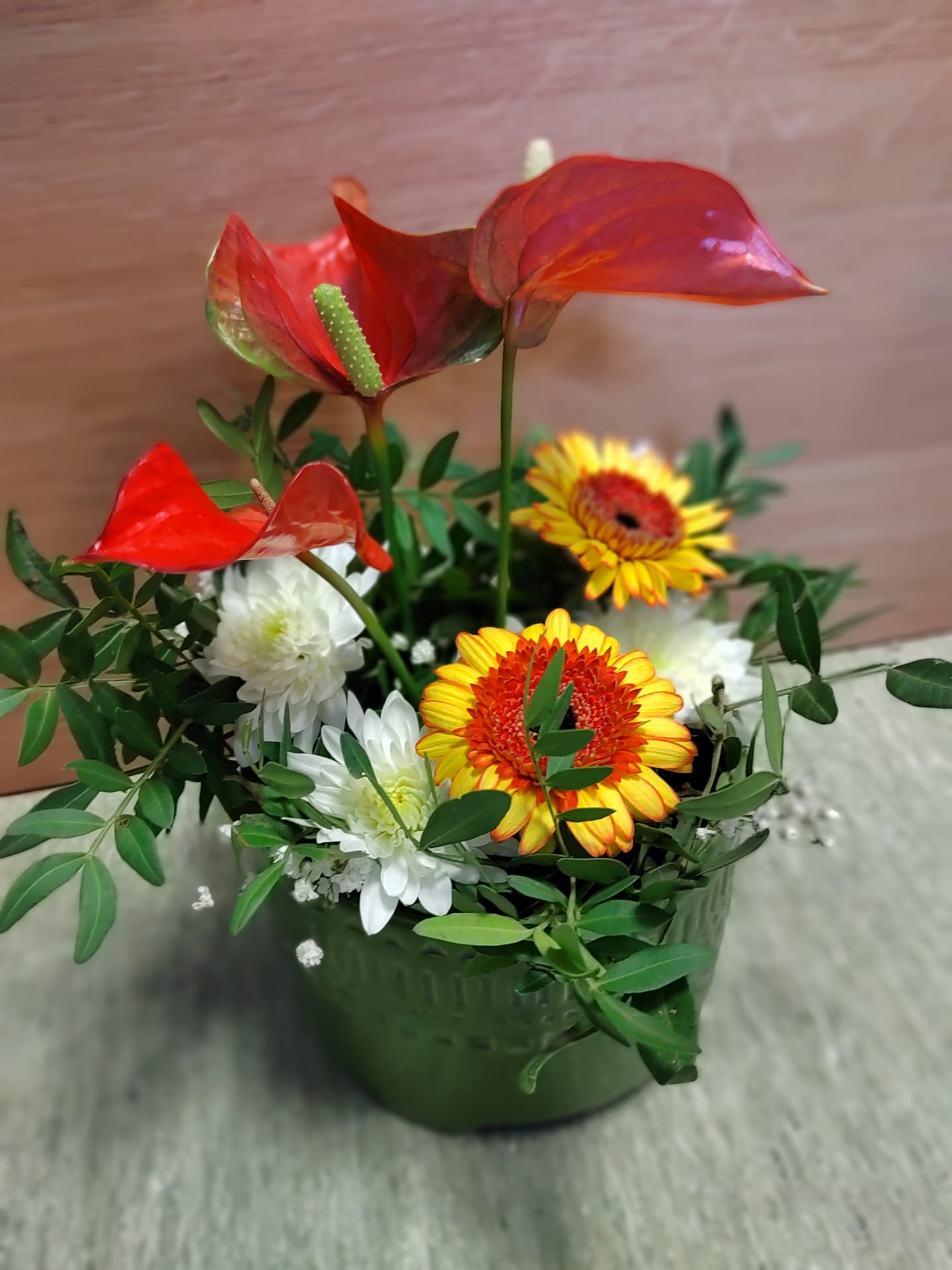 Flower arrangement/ Blomsterarrangemang Flower arrangement/ Blomsterarrangemang