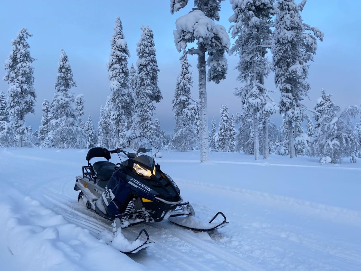 Snowmobile Safari with Husky Ride