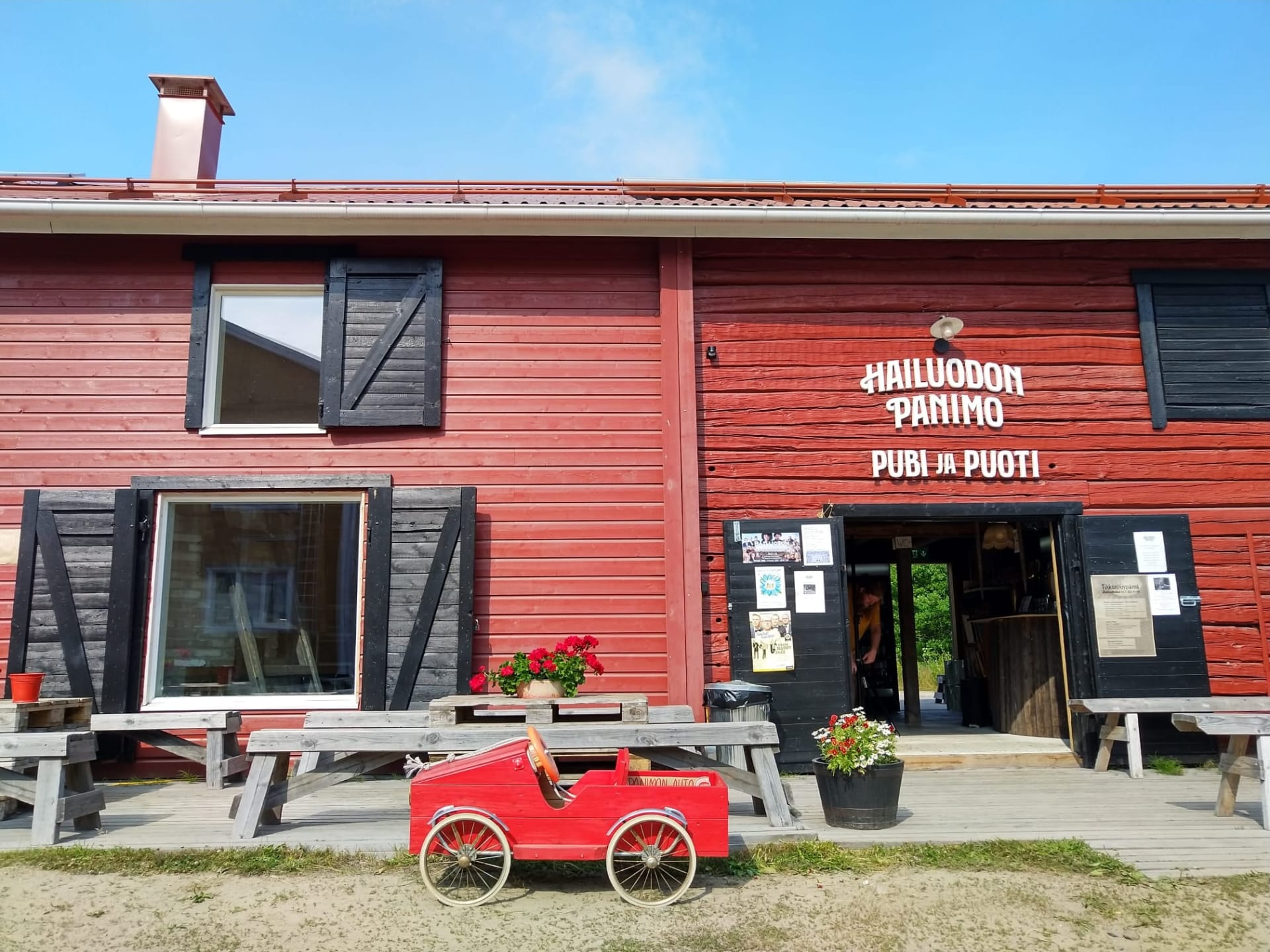 The idyllic Pub & Shop of the Brewery