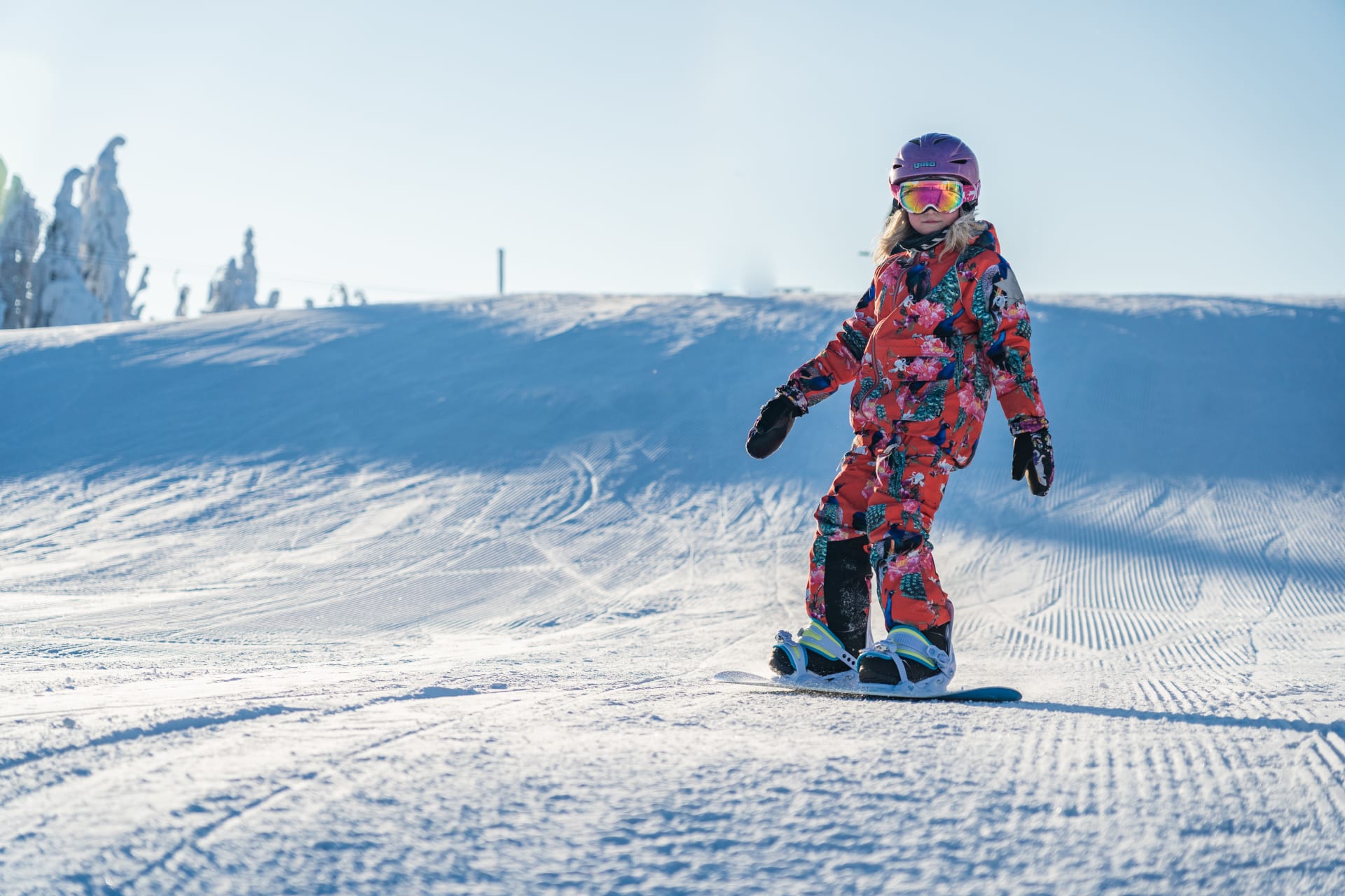 Snowboarding at Kids Slopestyle