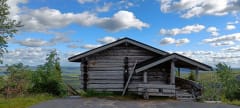 Törmiäinen Iso-Syötteen huipun tuntumassa