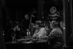 Tilaisuus Olosaunalla