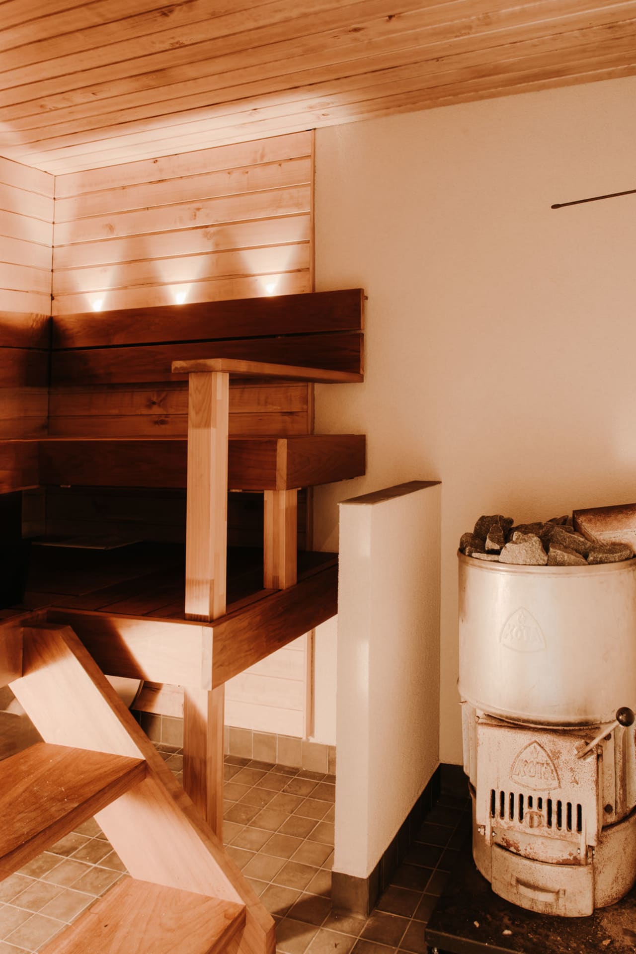 Juuri remontoitu puusauna Juuri remontoitu puusauna