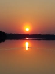 Auringonlasku Saarikylissä