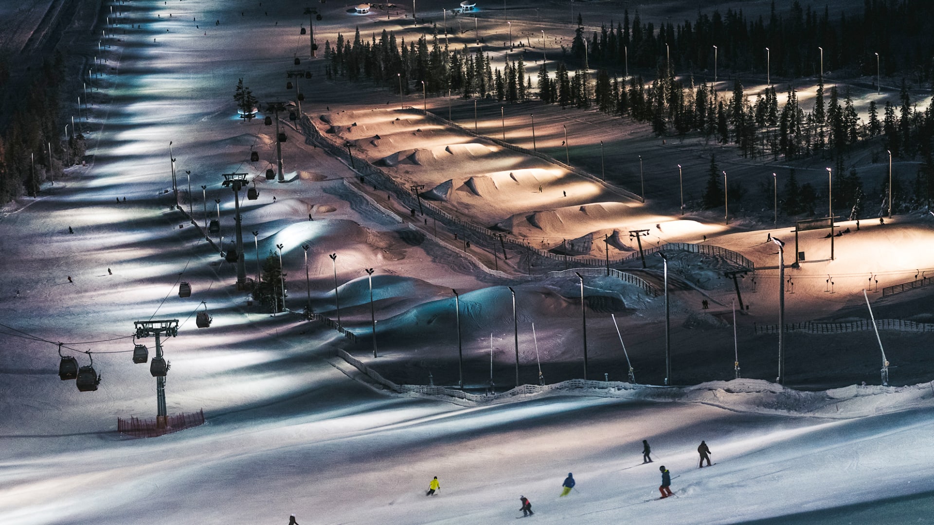 Ylläs Ski Resort North in evening