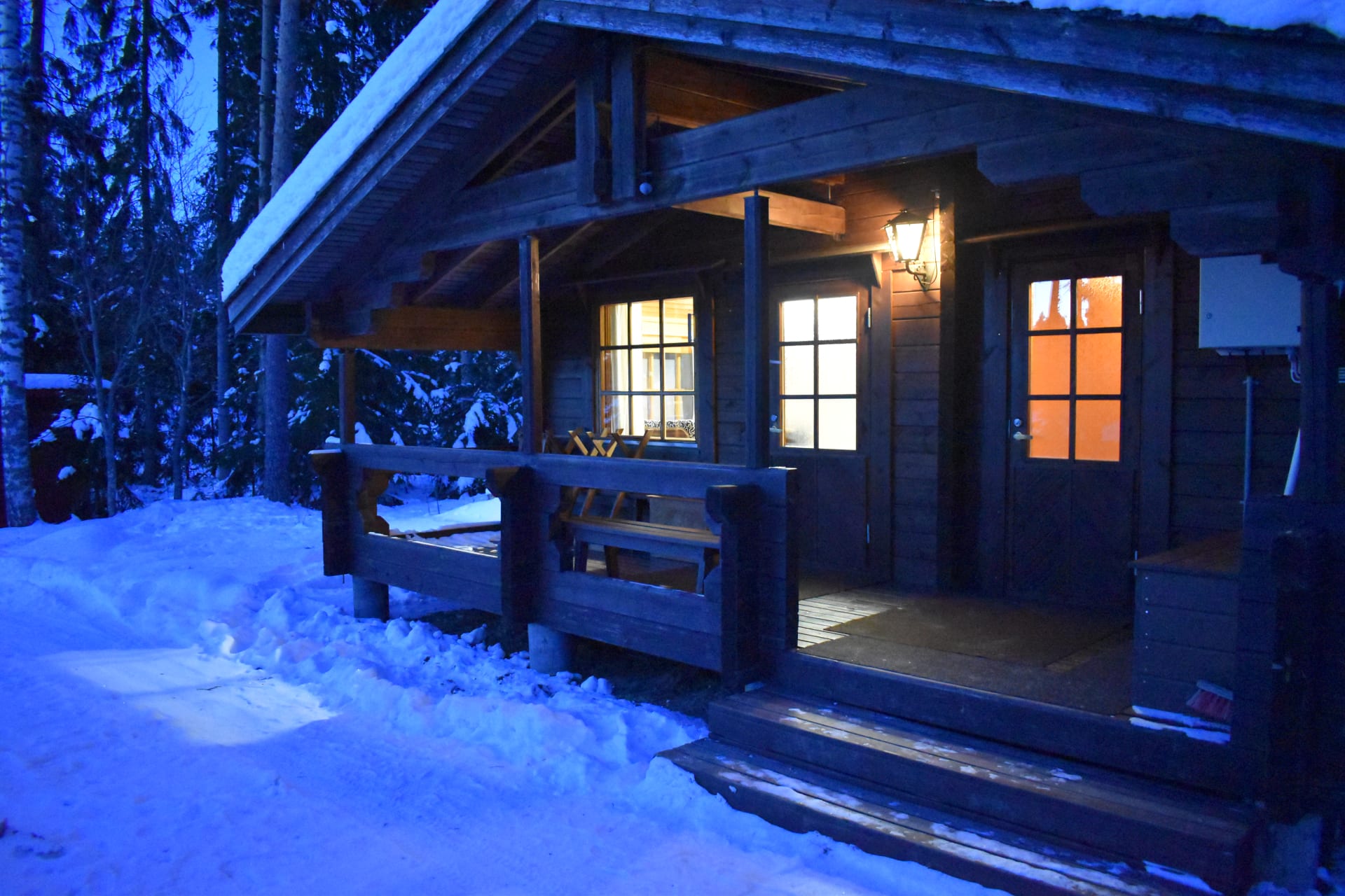Lehtola cottage in winter.