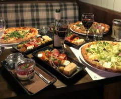 Pizza, antipasto, desserts, wine - and much more to choise!