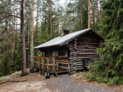 The wilderness cabin Oravankolo in summer