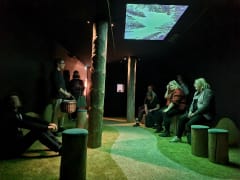 Ihmisluontoa etsimässä -opastus