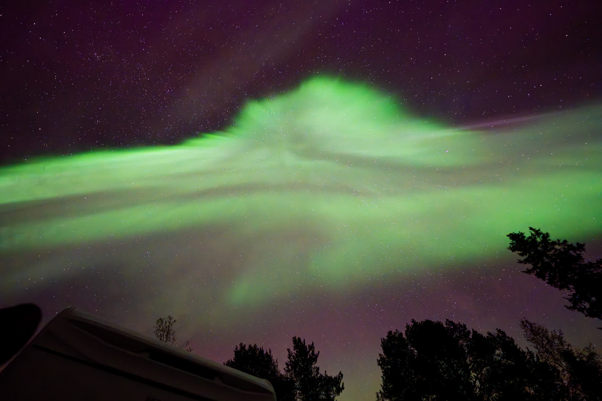 aurorsa explosion in lapland
