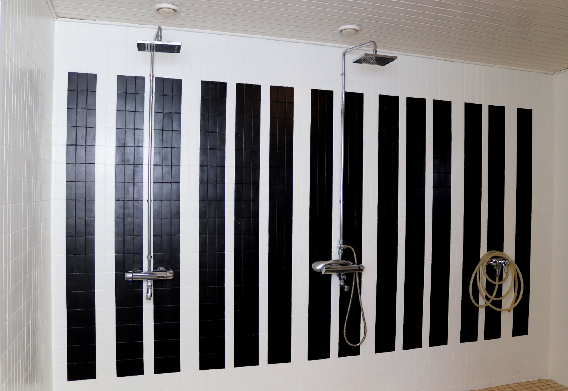 Music themed shower room.
