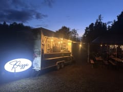 PizzaVaunu at darkness - ©