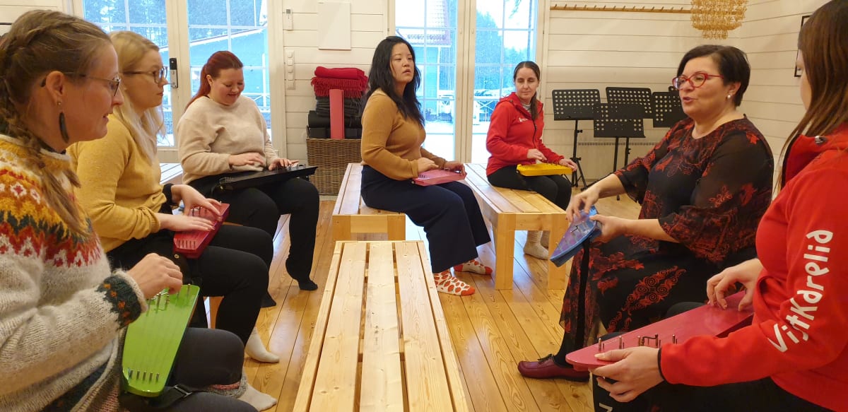 The Master of Kantele - Learn to play Finnish national instrument in ...