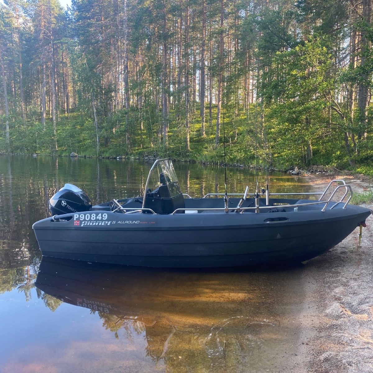 Rent a Motorboat on Lake Pielinen