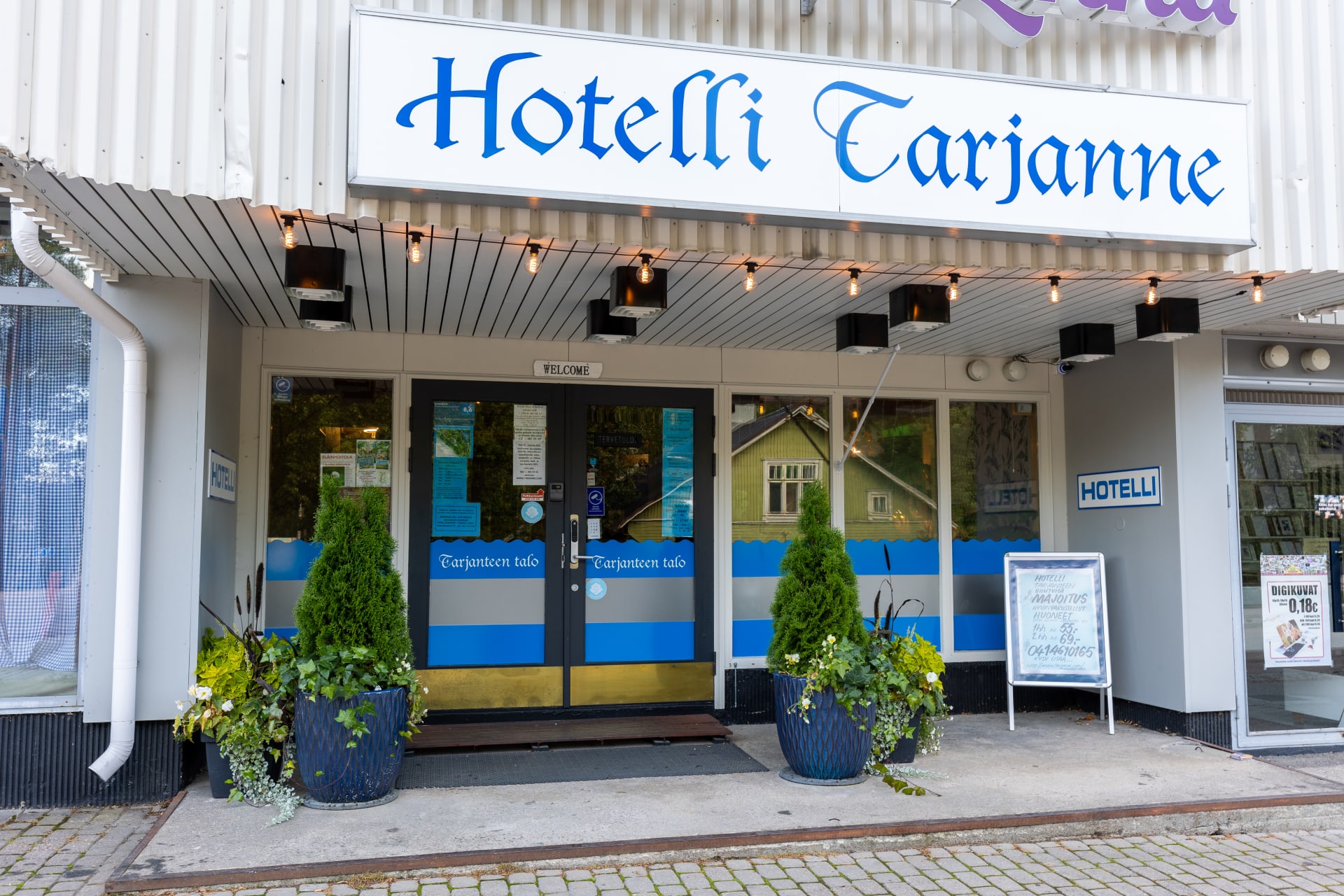 The main entrance of Hotel Tarjanne's accommodation