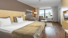 Standard connecting room