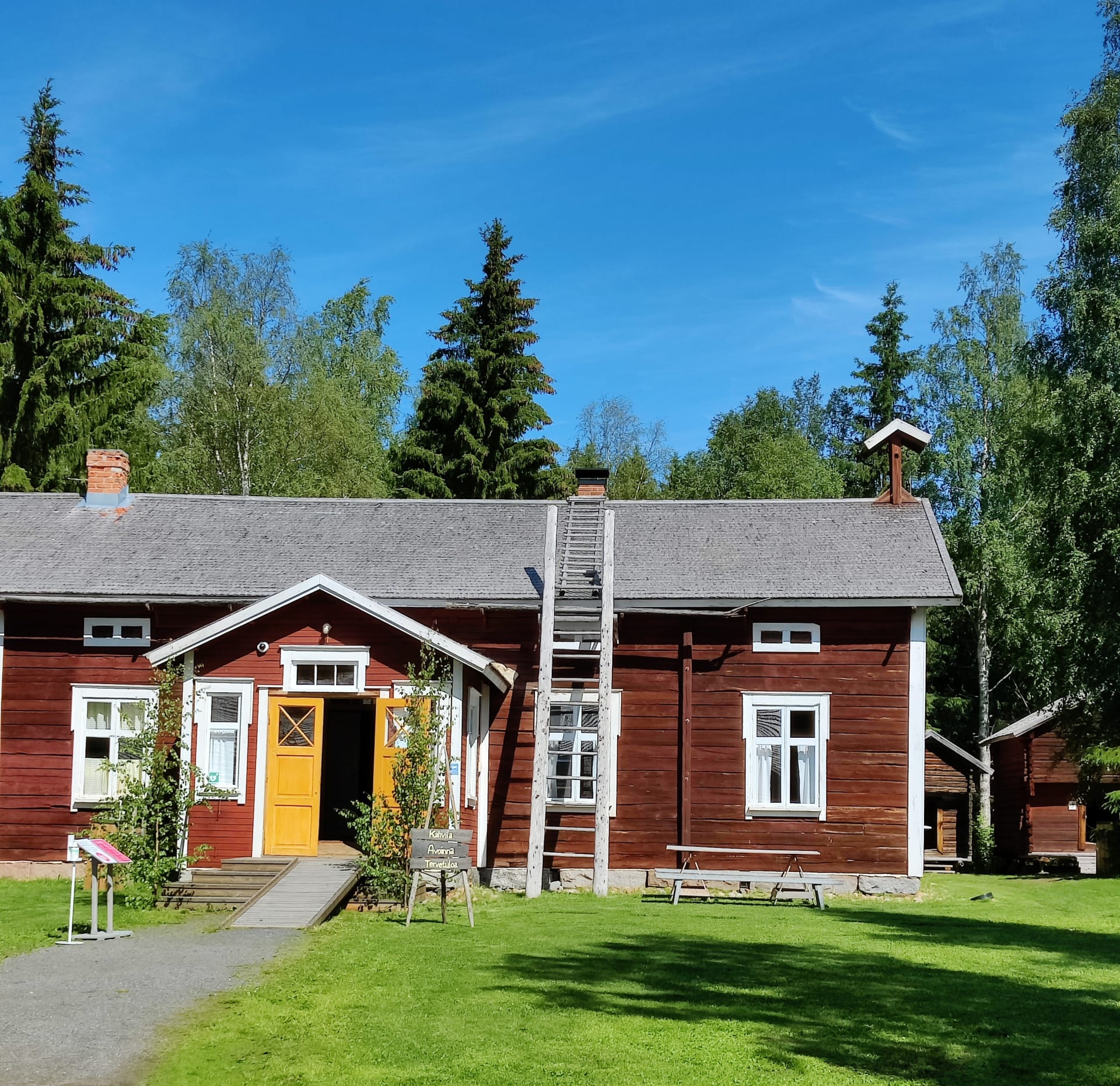 Café in Turkansaari.
