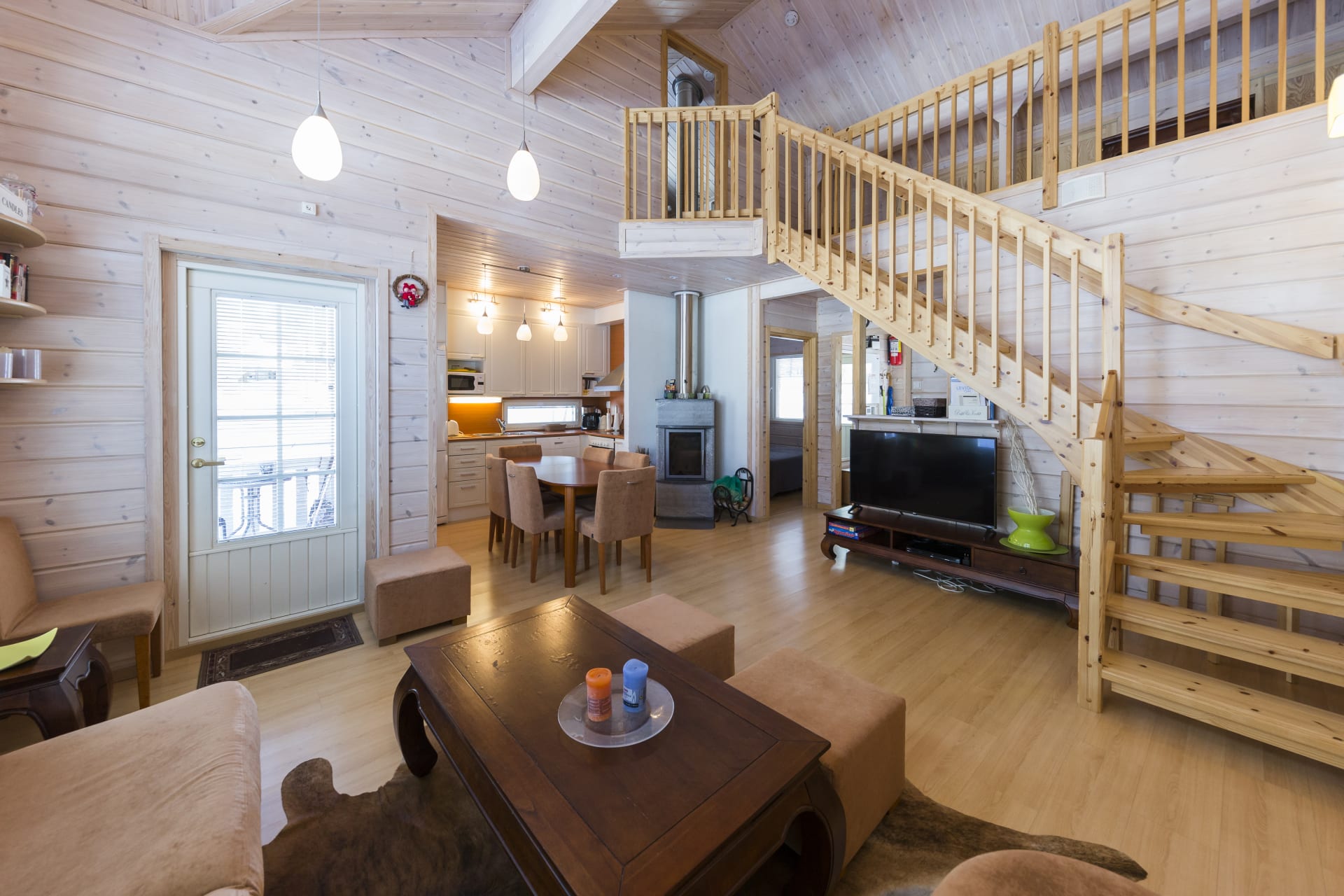 Living room & fireplace
