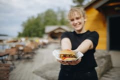 Tarjoilija Café Bryggan.