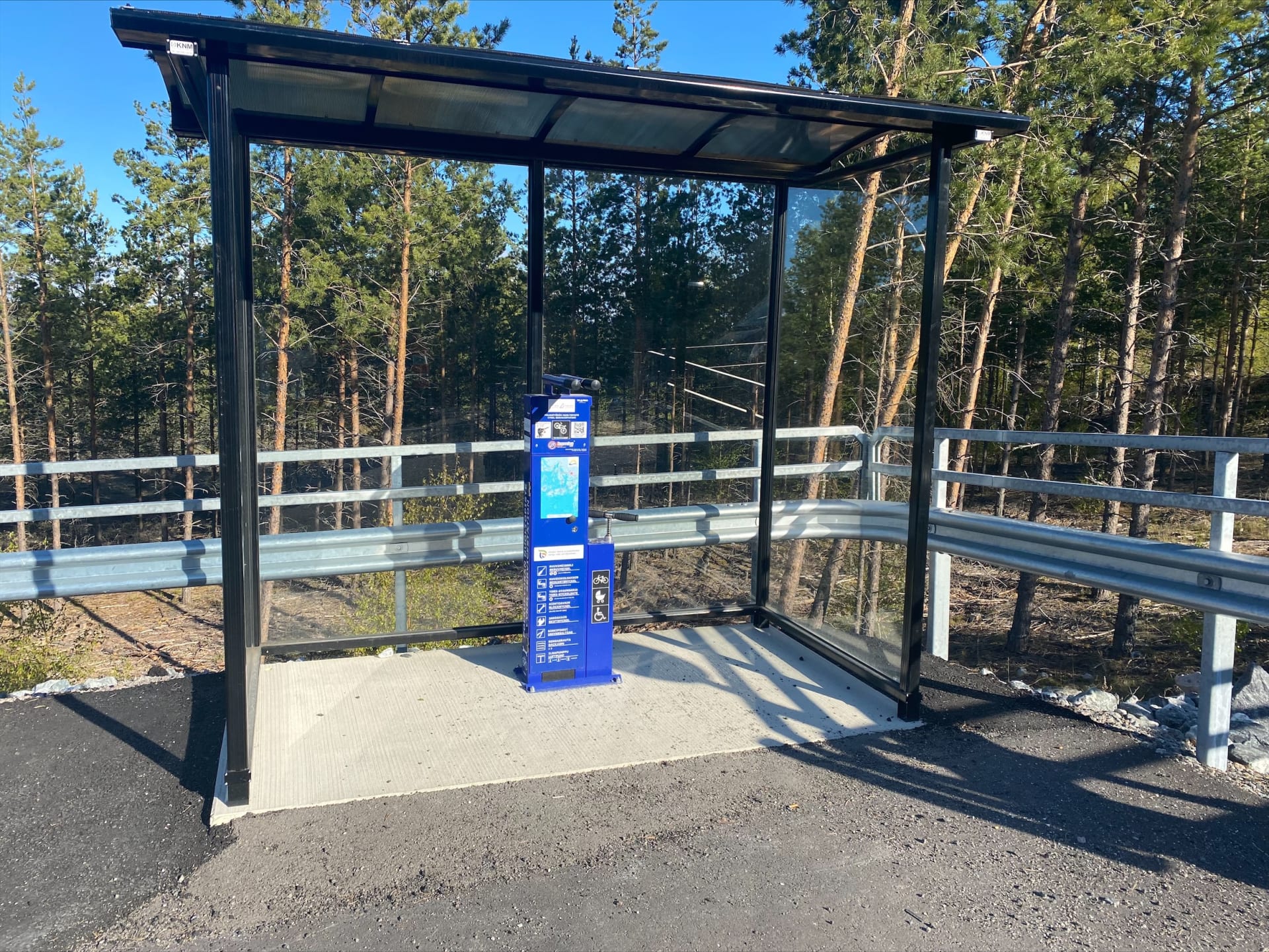 Cycle DIY service station