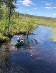 Packraft-Reppulauttailu, melontaretki joelle ja helpoihin koskiin