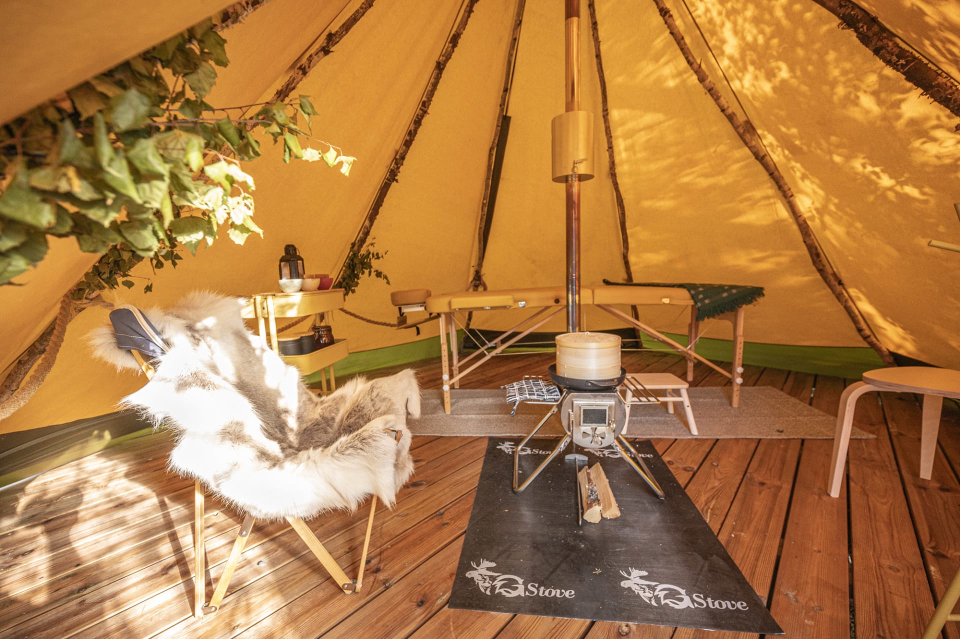 Forest inspired herbal treatments in the Spa Tipi Forest inspired herbal treatments in the Spa Tipi