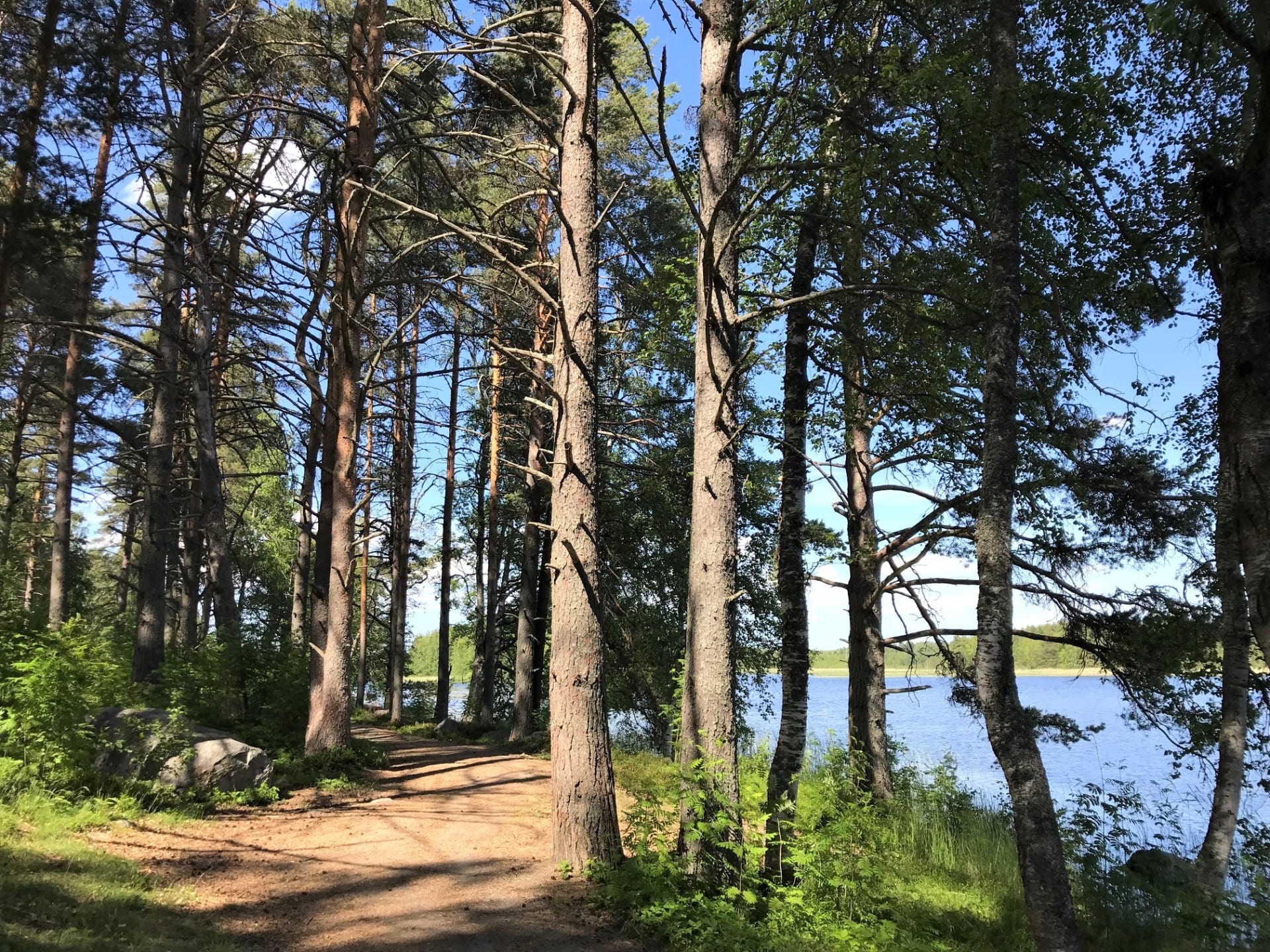 Pihtiputaan Rantaraitti Heinäjoen rannassa