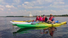 guided kayaking tour