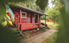 Puulämmitteinen sauna Linnansaaressa