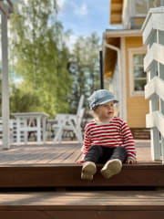 Children enjoy Patapirtti's terrace.