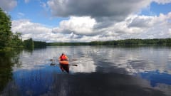 Kajakki järvimaisemassa, kayak on the lake.