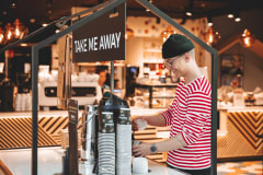 Lahjakortti kahvilaan - lahja makujen maailmaan Cafe Stellassa