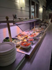 Wild Arctic ravintolan lounasbuffet