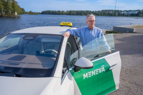 Vastuullinen taksipalvelu.