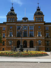 Oulu City Hall and Scottish Fountain.