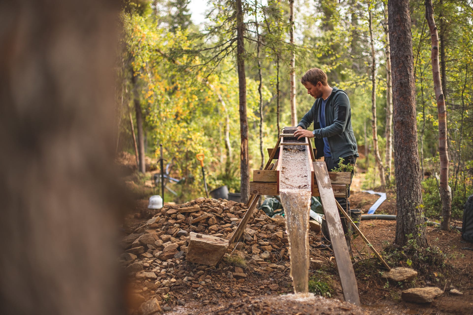 How to find lot of GOLD! (Gold-digging camp in Finnish Lapland 2013) 