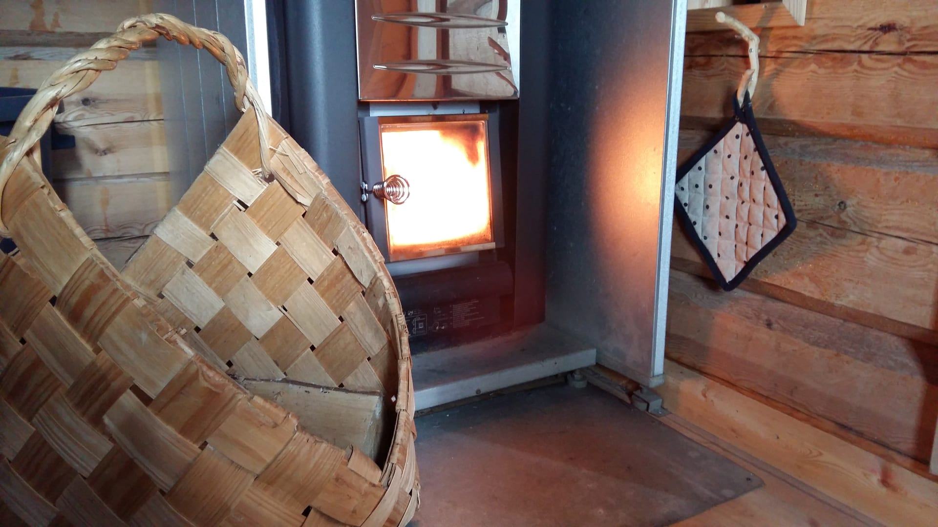 You will learn to set fire to the sauna oven.