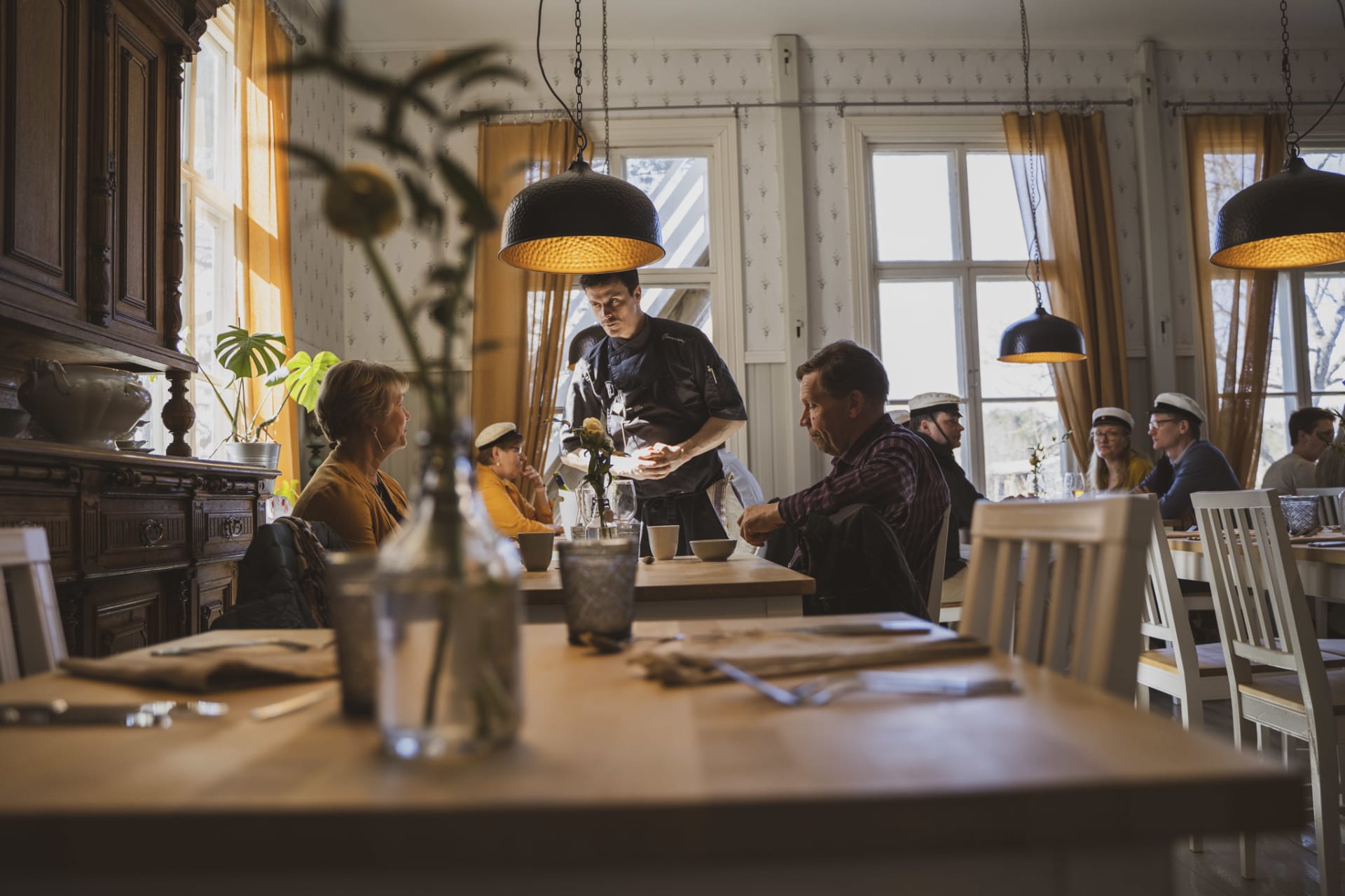 At the Hotel Hyppeis restaurant you can enjoy a delicious dinner with good wines At the Hotel Hyppeis restaurant you can enjoy a delicious dinner with good wines