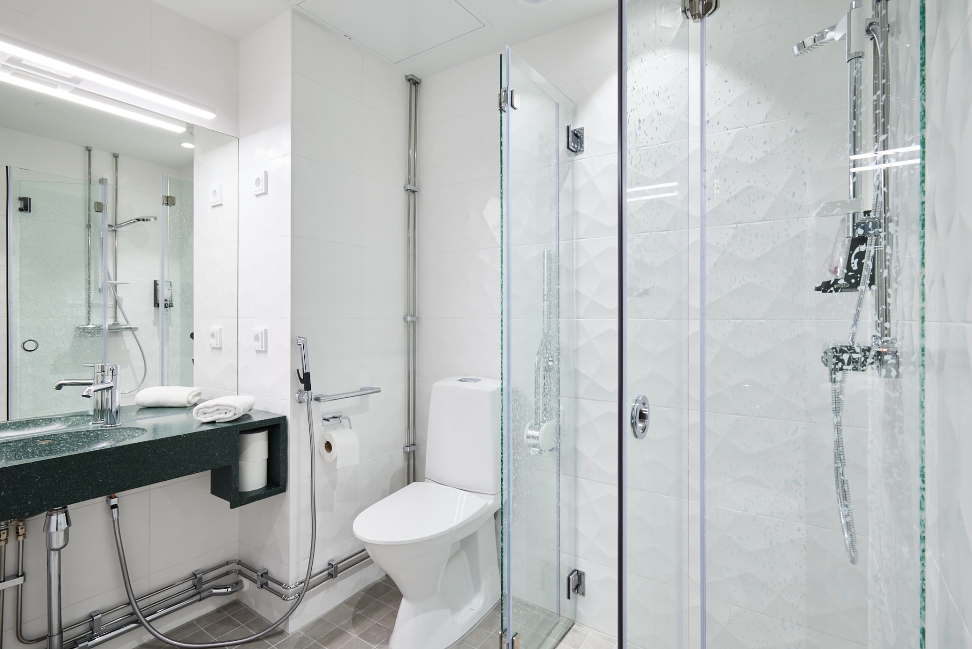 In Linnasmäki, every room has own toilet and shower.