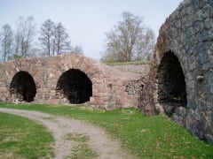 Loviisa fortress / Loviisan linnoituksen tykkikasematti