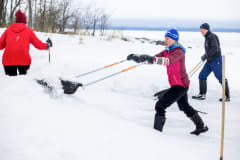 The snow nest must be big enough