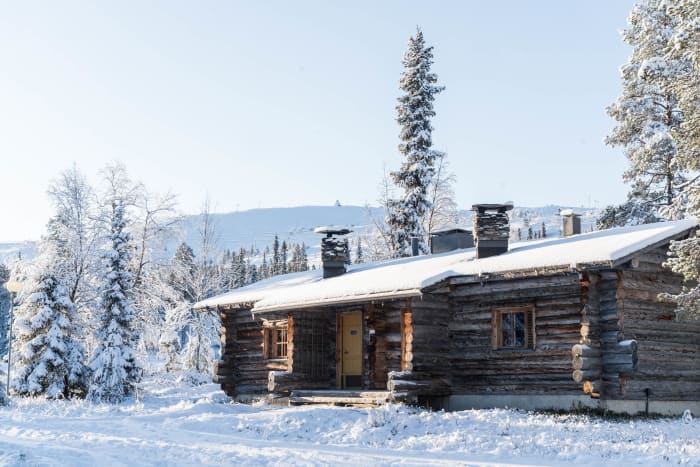 Log cabin - outside