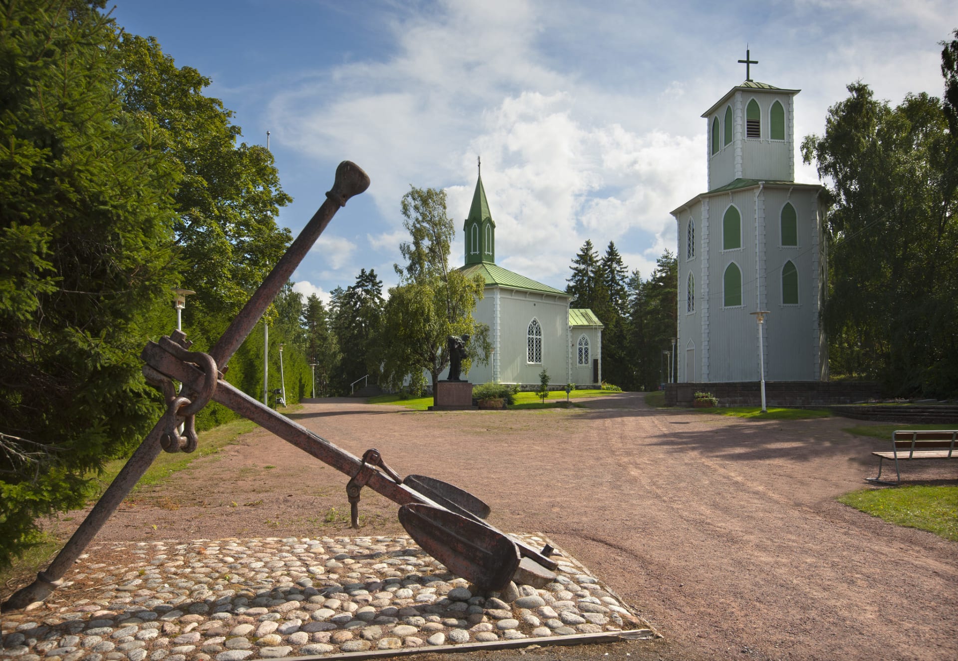 Reposaari walking tour – Sea and Wooden Building Romance | Visit Finland